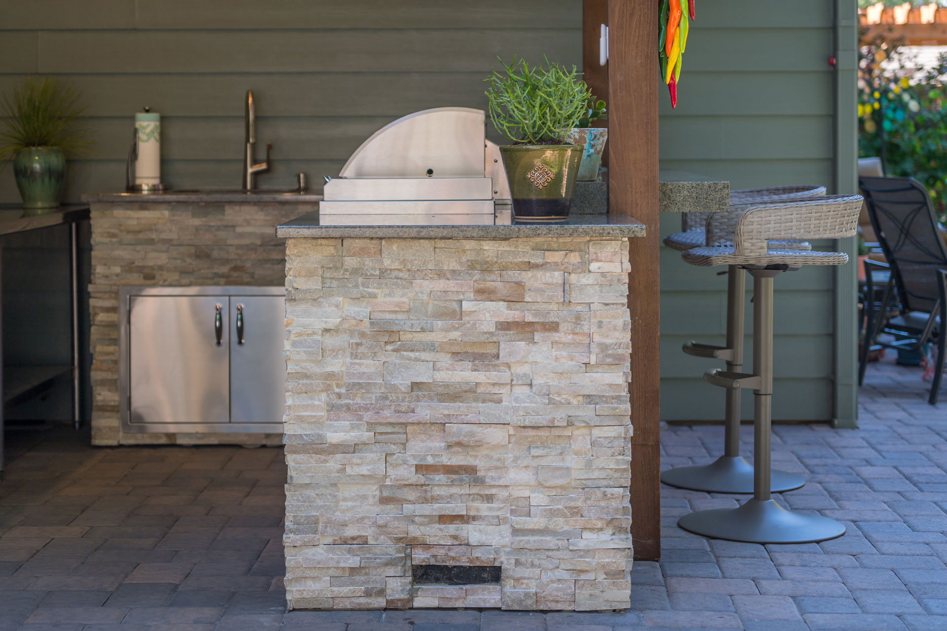 Outdoor Living Kitchens Keystone Granite Oregon